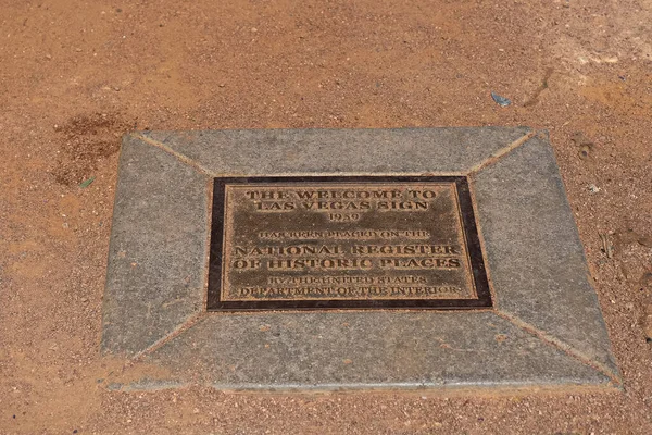 有名なラスベガス記念碑の看板へようこそ プレートは 国の登録歴史に含まれています — ストック写真