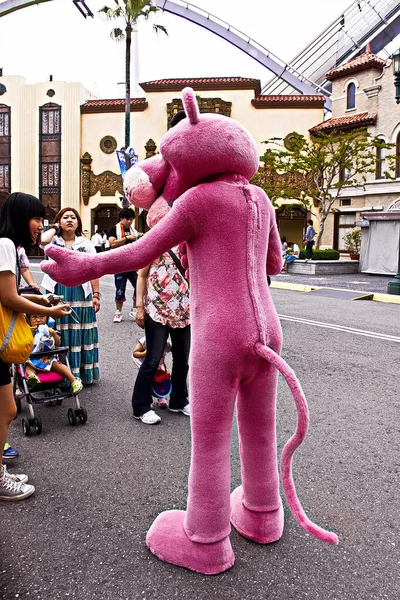 Osaka Japan Apr 2017 Pink Panther Character Greeting Universal Studios — Stock Photo, Image