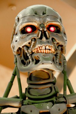 OSAKA, JAPONYA - 13 Nisan 2019: Terminatör 3D 'deki T-800 Uç iskeletinin fotoğrafı