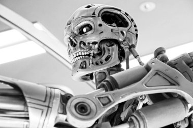 OSAKA, JAPONYA - 13 Nisan 2019: Terminatör 3D 'deki T-800 Uç iskeletinin fotoğrafı
