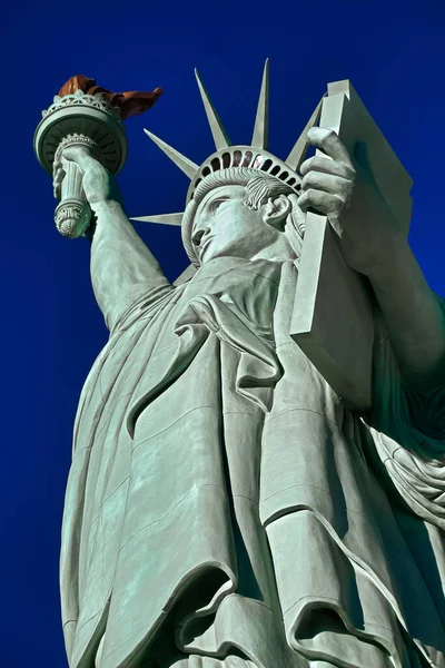 Estatua Libertad Una Estatua Cobre Colosal Diseñada Por Auguste Bartholdi —  Fotos de Stock