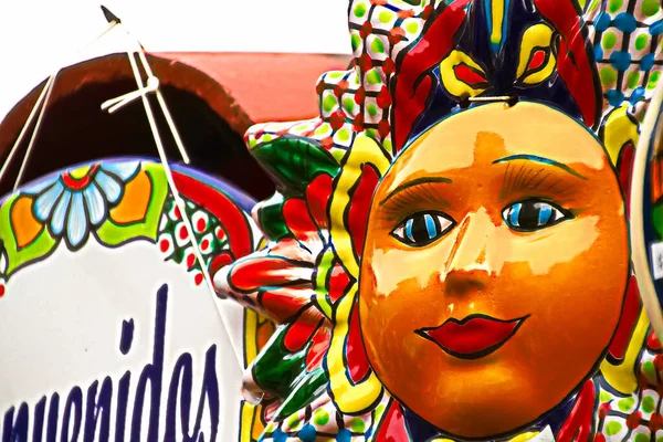 Mexikanska Hantverk Anspelning Solen Inne Nyfikenhet Shop Local Hantverk Marknad — Stockfoto
