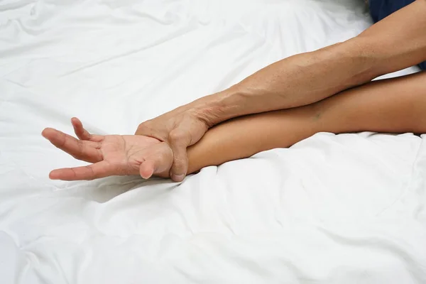 Hairy Man Hand Holding Woman Hand Rape Sexual Abuse Concept — Stock Photo, Image