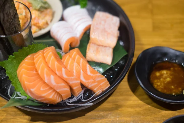 Delicioso Conjunto Sushi Japonês Sashimi Prato — Fotografia de Stock