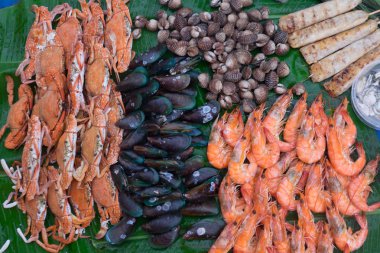 Muz yaprak (yengeç, karides, istiridye, midye, istiridye üzerinde sigorta primi Tay deniz ürünleri)