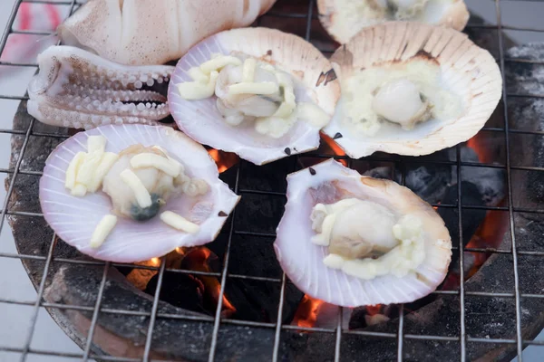 Capesante Alla Griglia Con Burro Alla Griglia Frutti Mare Stile — Foto Stock