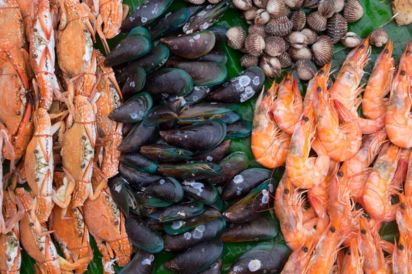 Frutti Mare Sulla Foglia Banana Sono Frutti Mare Preferiti Thailandia — Foto Stock