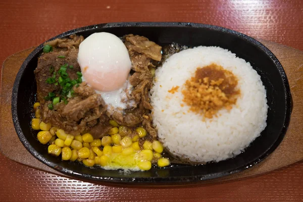 Vepřové Teppanyaki Vejcem Kukuřicí Vařiči Japonské Jídlo — Stock fotografie