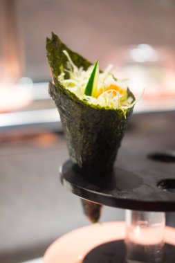 Temaki California suşi surimi yengeç, yakın çekim