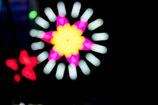 Molino Viento Neón Forma Estrella Multicolor Decoración Noche Oscura Festival —  Fotos de Stock
