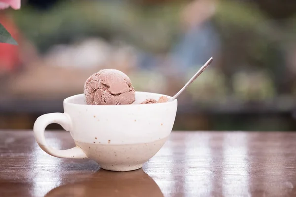 Домашнее Шоколадное Мороженое Кубок — стоковое фото