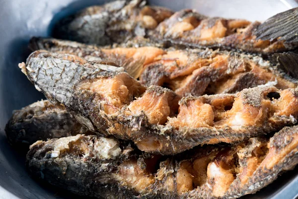 Fried Pasiasty Wężogłowów Ryb Gotowy Thai Kucharz — Zdjęcie stockowe