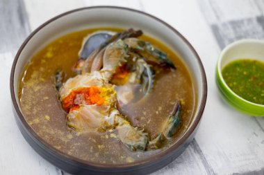 Deniz Yengeç yumurta balık sos turşusu