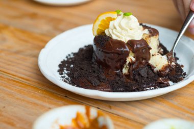 Yemek çikolata fondan  