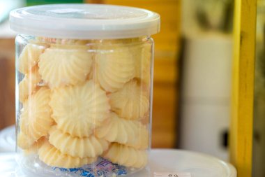 Plastik Konteyner kutusunda Çerezler 