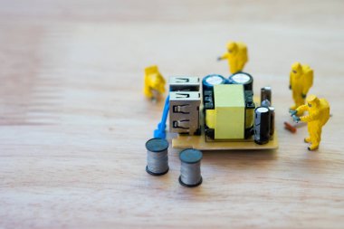 Elektronik ile minyatür suç mahalli müfettişi