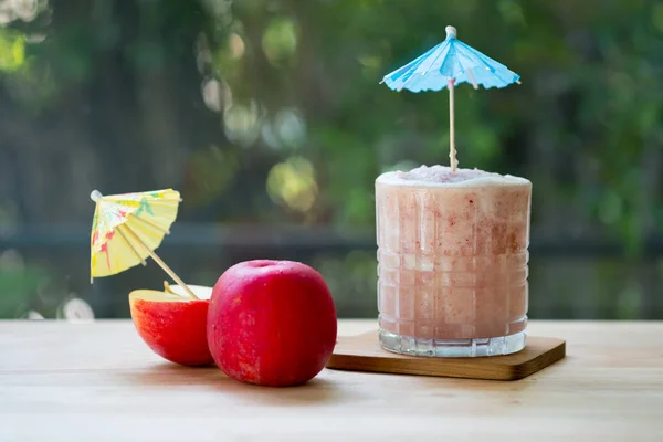 Bebida helada de batido de manzana — Foto de Stock