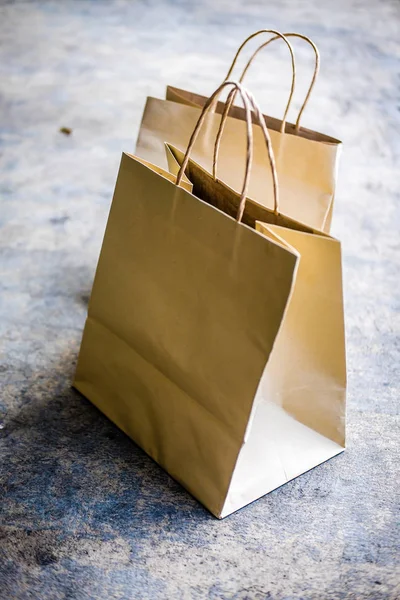 Pusty brązową papierową torbę — Zdjęcie stockowe