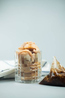 süslenmiş santol meyveler 