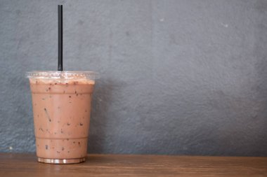 Paket fincan buzlu mocha kahve kapatın 