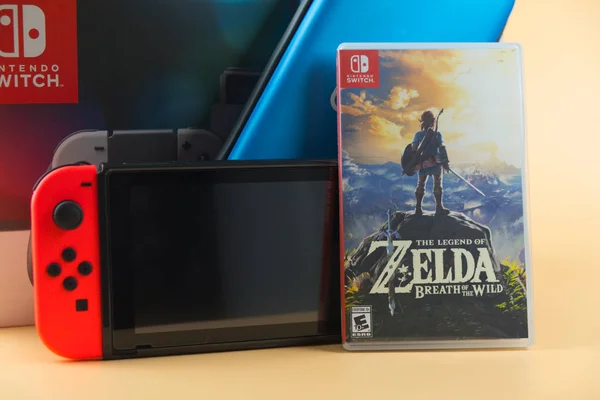 Bangkok, Tayland - 11 Ağustos 2019. Nintendo Switch, ev veya taşınabilir oyun ve oyun Legend of Zelda için video oyun konsolu