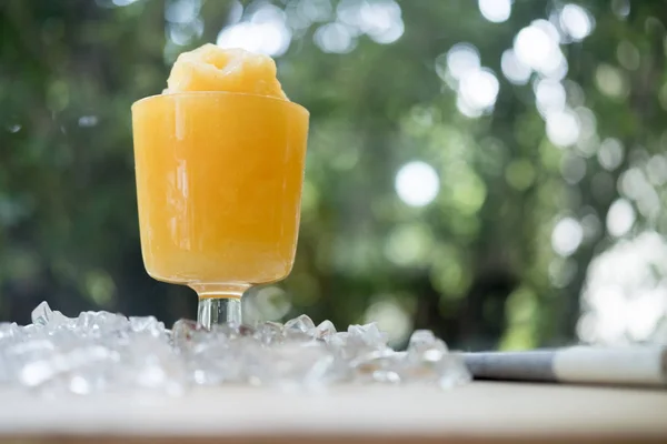 Copo de suco de laranja smoothie — Fotografia de Stock