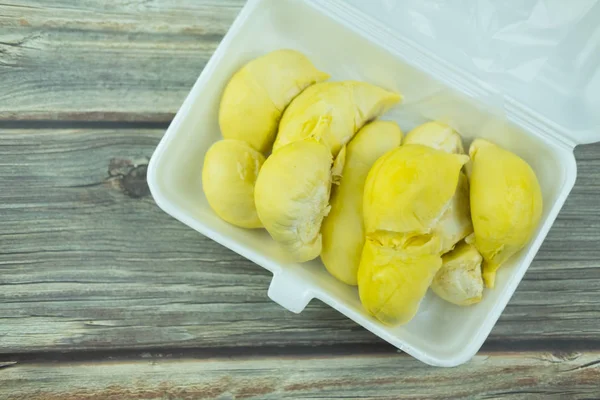 Durian fresco in scatola di schiuma — Foto Stock