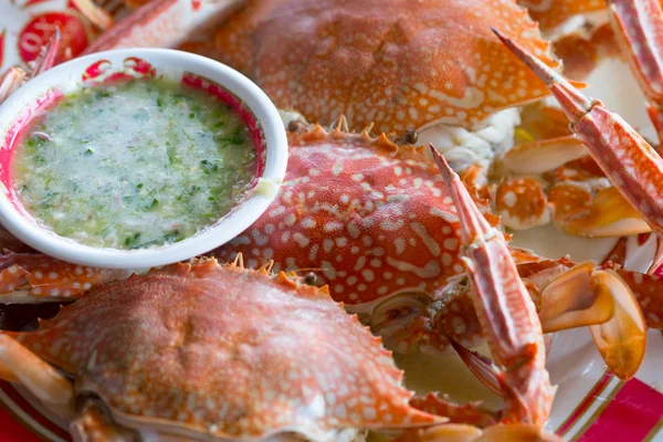 Steamed crab with seafood sauce — Stock Photo, Image