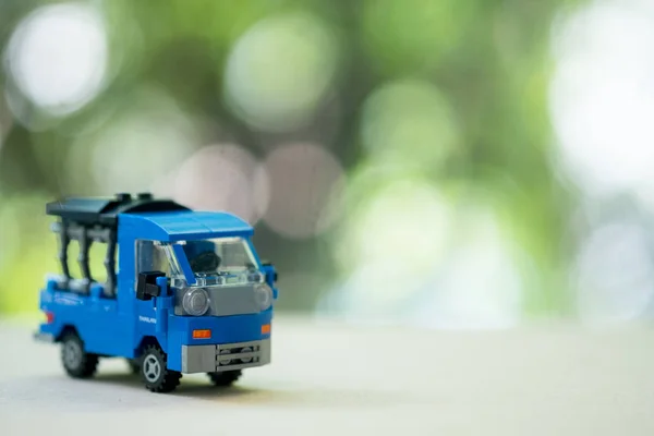 Tay geleneksel sokak taksi minyatür oyuncak — Stok fotoğraf