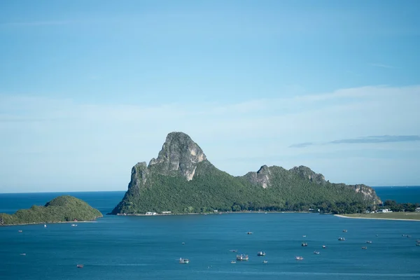 Meereslandschaft ao prachuap bay in prachuap khiri khan, thailand — Stockfoto