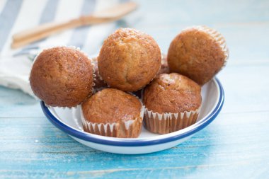 Muzlu kekler. En kolay ve en iyi Muz cupcakes 