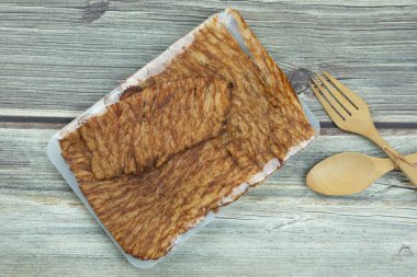 Tatlı kurutulmuş domuz levha 