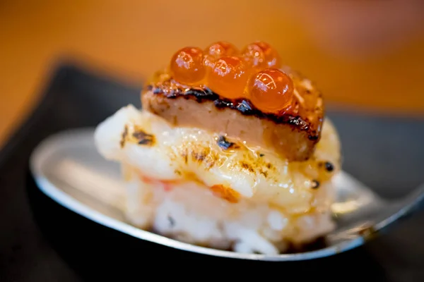 Închide Botan Creveți și Foie Gras Truffles sushi . — Fotografie, imagine de stoc