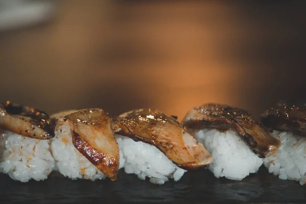 Foie Gras Sushi Restaurantul Japonez Concentrare Selectivă Acesta Este Aliment — Fotografie, imagine de stoc