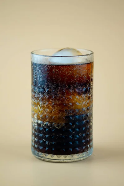 Fris Koel Glas Frisdrank Met Ijs Verfrissdrankje — Stockfoto