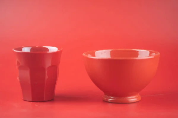 赤を基調とした器や杯の色の赤 — ストック写真