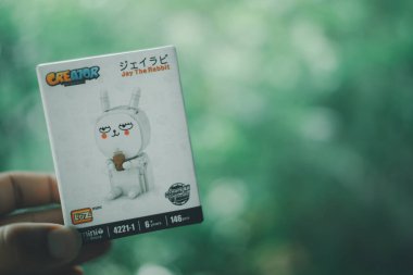 Bangkok, Tayland - 13 Ağustos 2020: Kutudaki Tavşan Jay 'in mikro blokları LoZ Yaratıcı' nın kutudaki yeni koleksiyonu)