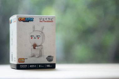 Bangkok, Tayland - 17 Ağustos 2020: Kutudaki Tavşan Jay 'in mikro blokları LoZ Yaratıcı' nın kutudaki yeni koleksiyonu)