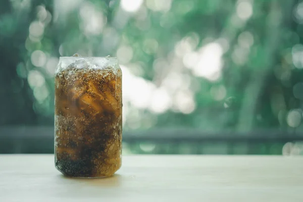 Fresh Cold Soft Drink Glass Wood Table Arrange Nature Blur — Stock Photo, Image