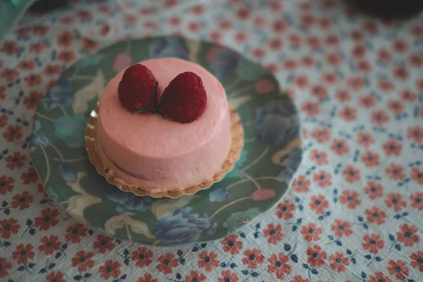 Strawberry Mousse Cake Fresh Berries Shot — Stock Photo, Image