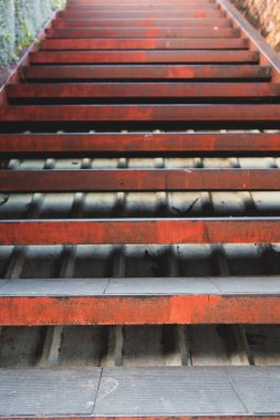 Dış eski merdiven binası. Merdivenlerin ayrıntıları