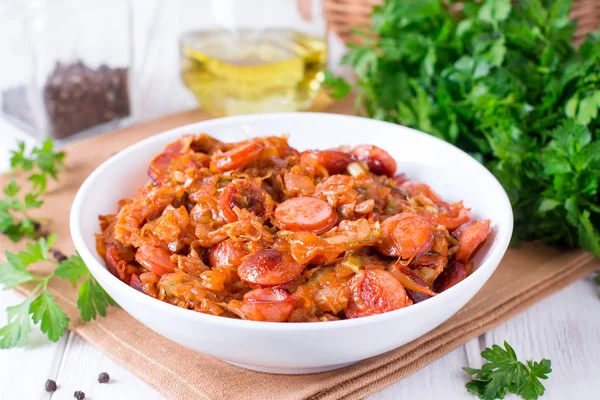 Cabbage Stew Grilled Sausage Traditional Dish German Cuisine — Stock Photo, Image