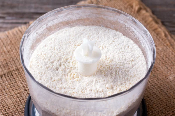 Pokrojone Kostkę Masło Mąkę Maszynce Ciasta — Zdjęcie stockowe