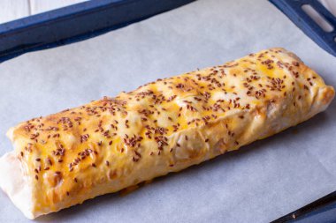 Dolum ile Lavash rulo. Sağlıklı diyet