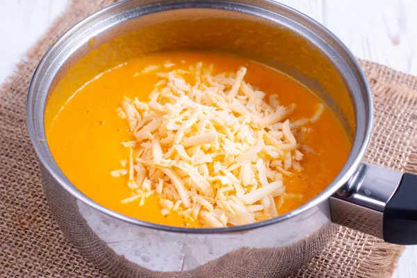 Гарбуз або морква для супу з блендером — стокове фото