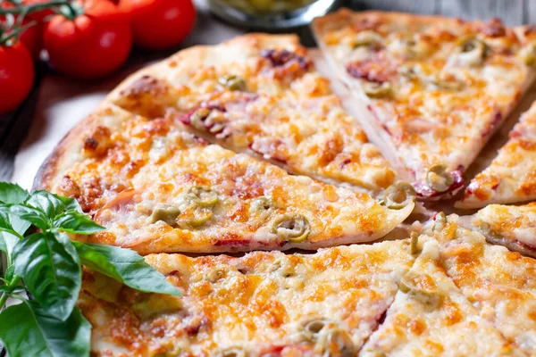 Tasty Pizza Top View Italian Pizza Tomato Mozzarella Cheese Olives — Stock Photo, Image