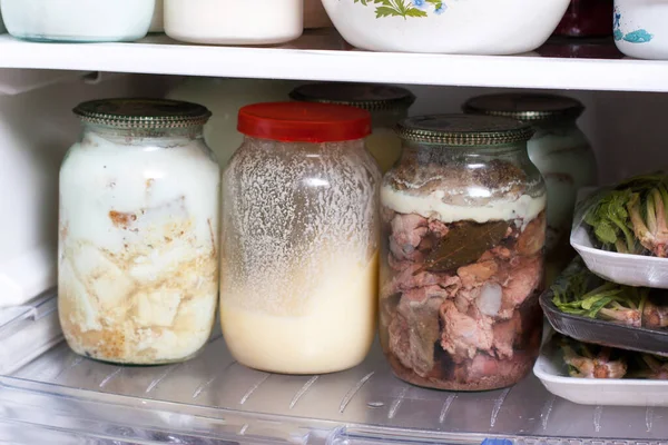 Тушеное Домашнее Мясо Стеклянной Банке Холодильнике — стоковое фото