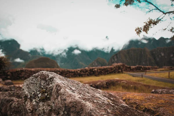 Скала Пути Inca Город Горами Горизонте — стоковое фото