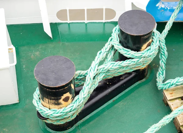 Ein Altes Gebrauchtes Seil Irgendwo Auf Einem Boot Hafen — Stockfoto