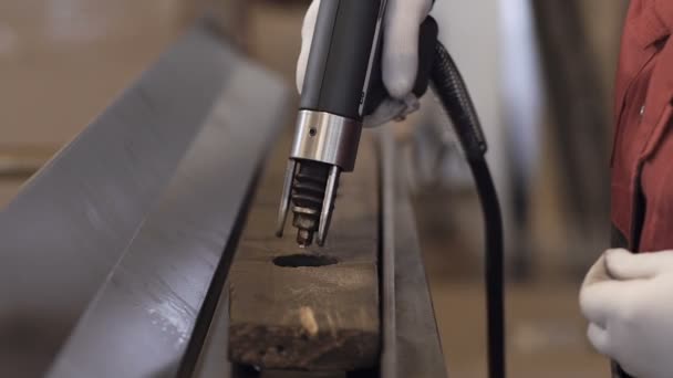 点焊机工业用汽车零件 — 图库视频影像